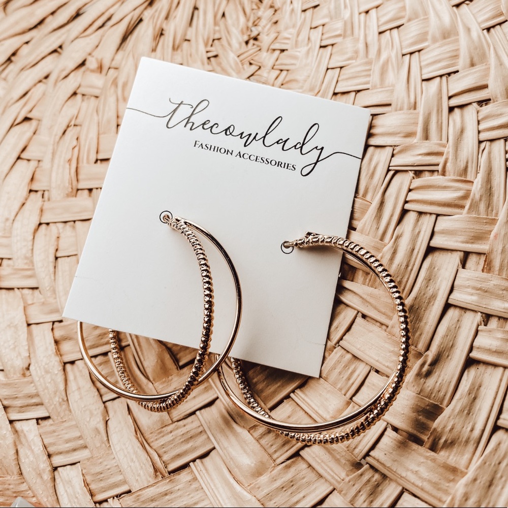 Gold Hoop Earrings Round Twisted Metal Embossed Engraved Design Double Infinity